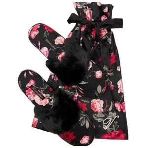 🆕VS Satin faux fur Slippers with pouch